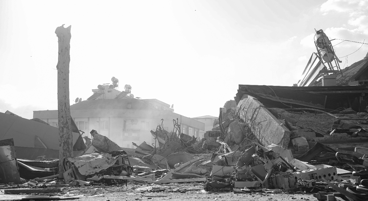Rescuers intervene as school building collapses, burying dozens