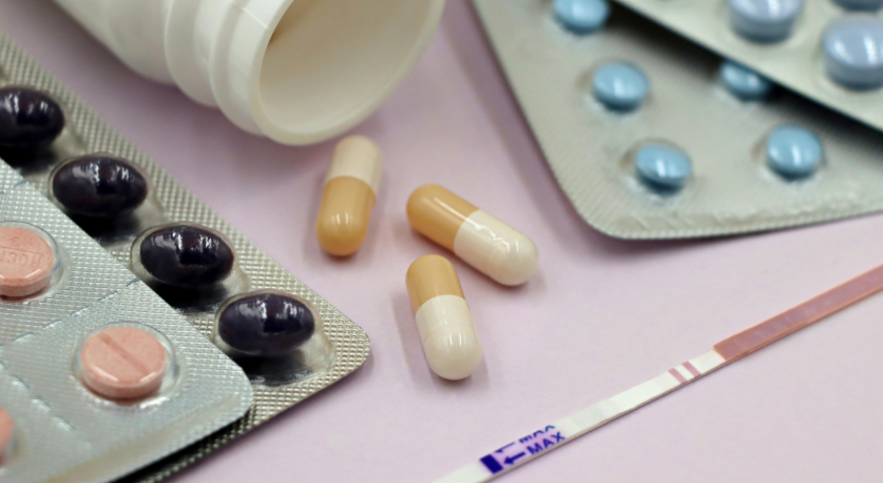 Students create secretive contraceptive delivery network