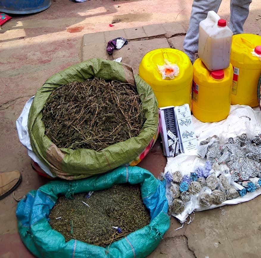 Police nab 4 over 2.8K rolls of bhang seized in Juja raid