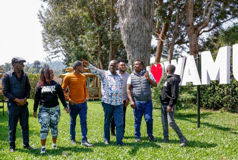 Gachagua posing with the section of Kikuyu artistes who graced his Wamunyoro home on Saturday, September 6, 2025. PHOTO/https://web.facebook.com/DPGachagua