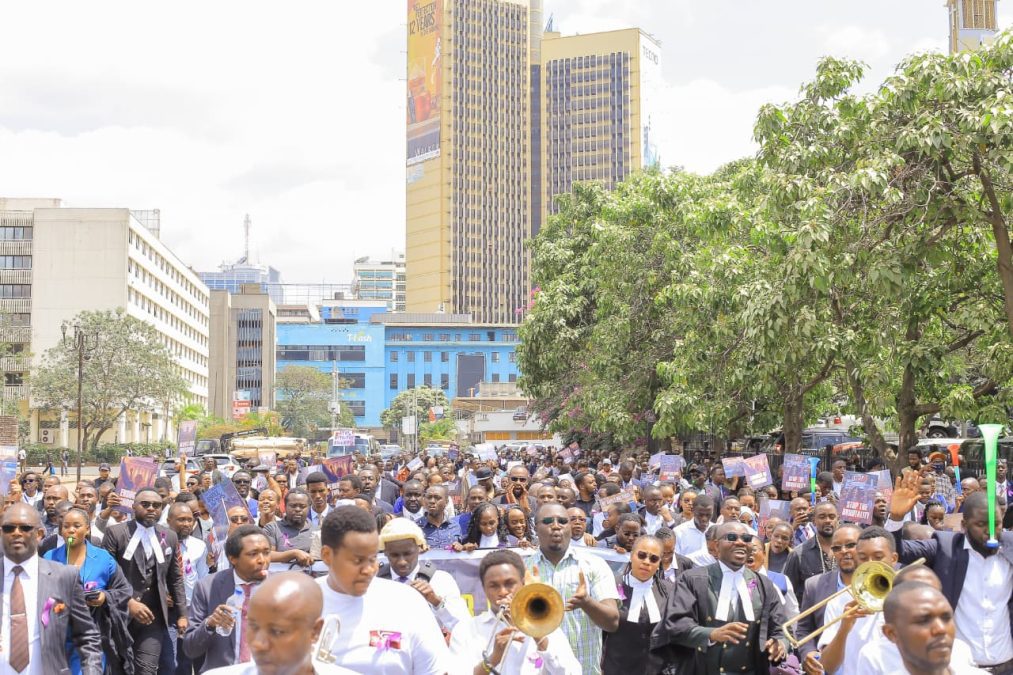 Lawyers and human rights defenders protest the killing of Kyalo Mbobu. PHOTO/@FaithOdhiambo8/X