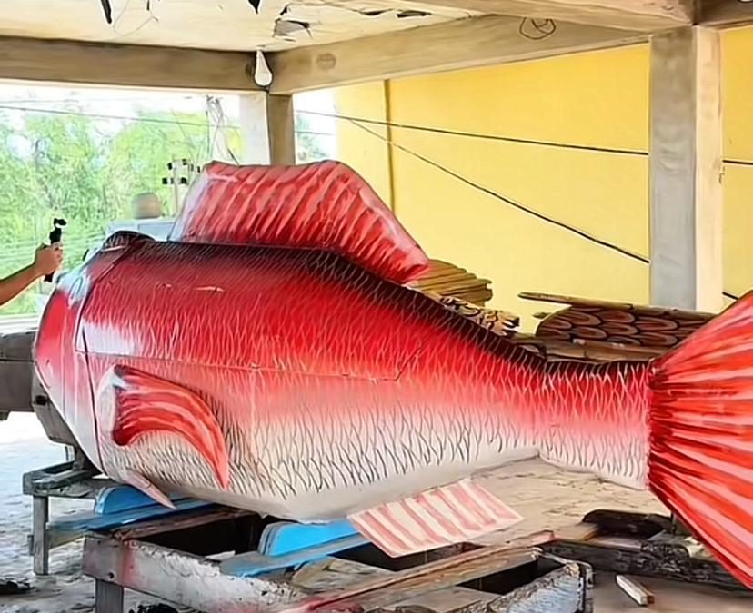 Coffins shaped like animals and objects attract international interest in Ghana
