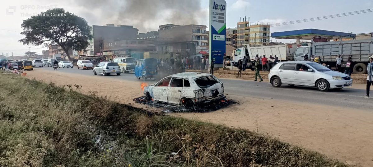 Car burnt outside Makongeni Police Station  in Thika. PHOTO/K24 Digital