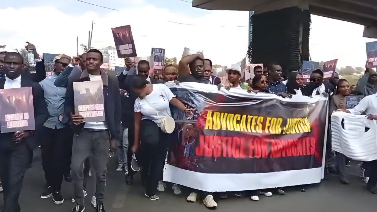Lawyers stage protests demanding justice for the murdered lawyer Kyalo Mbobu. PHOTO/Screengrab by K24 Digital.