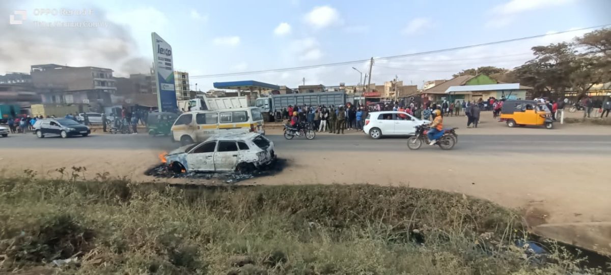 Car burnt outside Makongeni Police Station  in Thika. PHOTO/K24 Digital