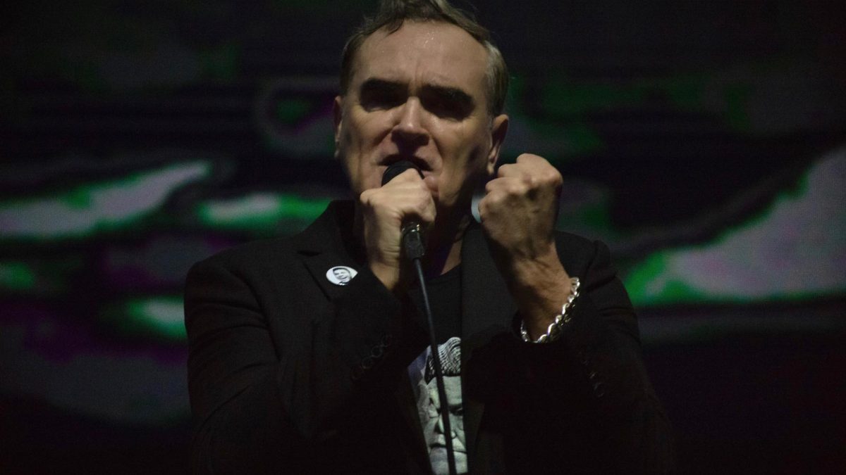 Singer Morrissey cancels shows after death threat in Canada