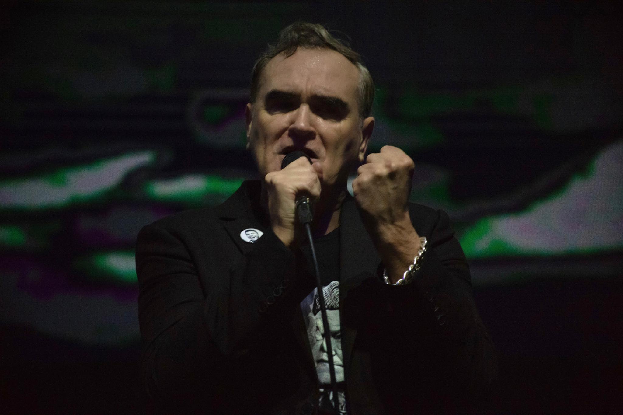Singer Morrissey cancels shows after death threat in Canada