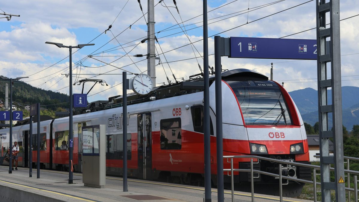 UK transport union at standstill as workers begin week of strikes