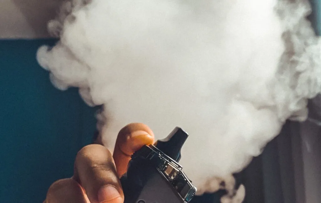 Police launch crackdown on vape after teens as young as 14 admitted to hospital