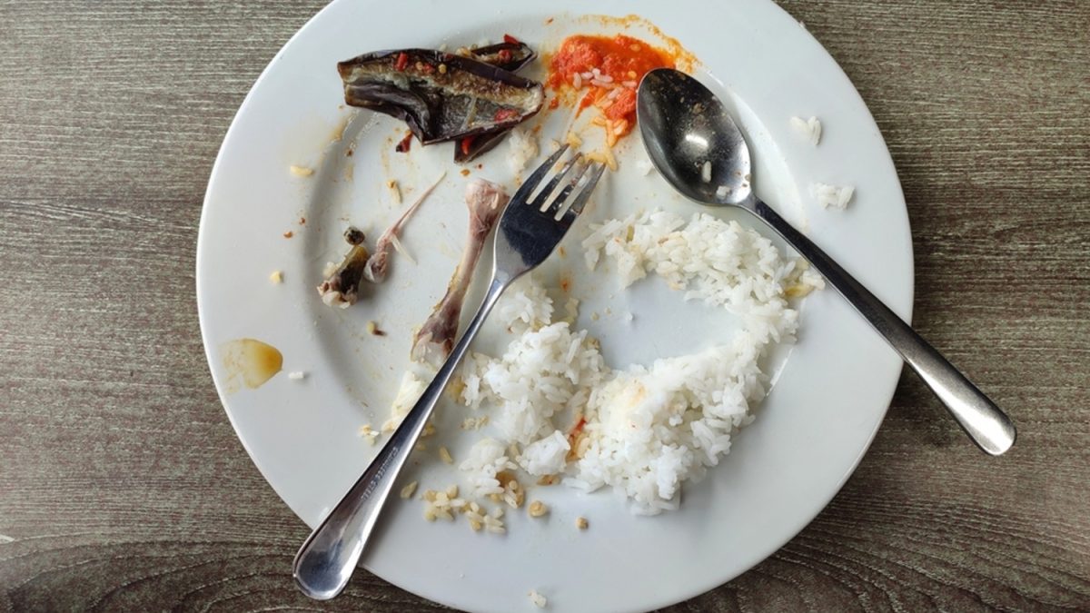 Over 1,000 children fall sick from free school lunch