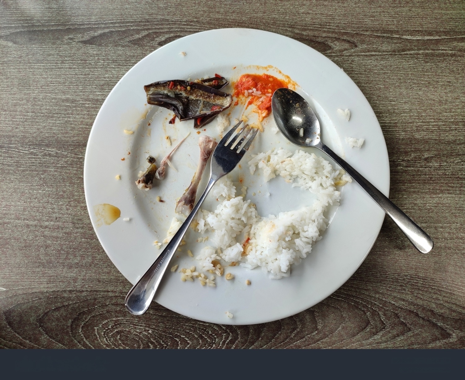 Over 1,000 children fall sick from free school lunch