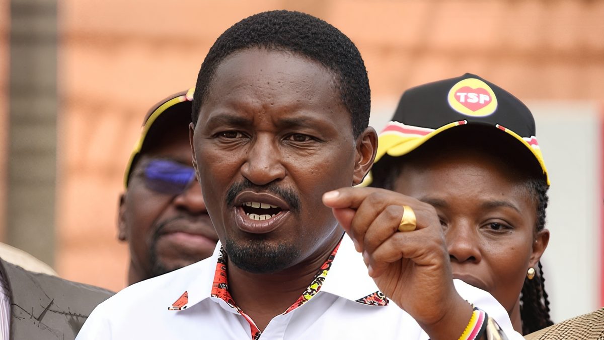 Mwangi Kiunjuri confronts Ruto, urges him to honour promises to Kenyans