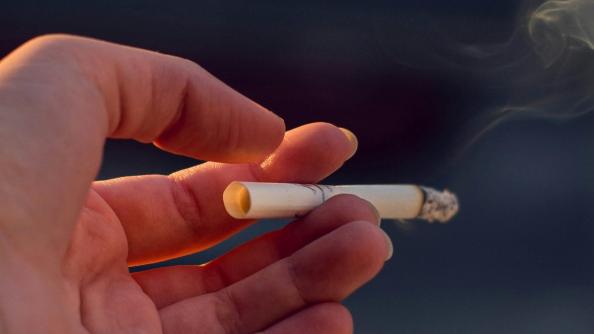Quitting smoking in middle age lowers dementia risk to that of a non-smoker