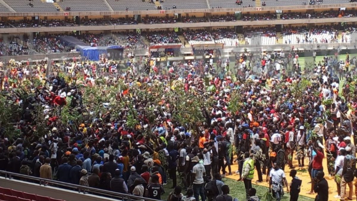 Raila Odinga’s body arrives at Kasarani for viewing