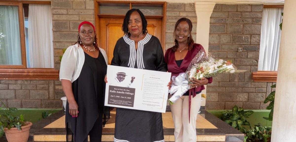 Mama Ida receives flowers from Nderitu Gachagua spouse and daughter. PHOTO/@TheODMparty/X