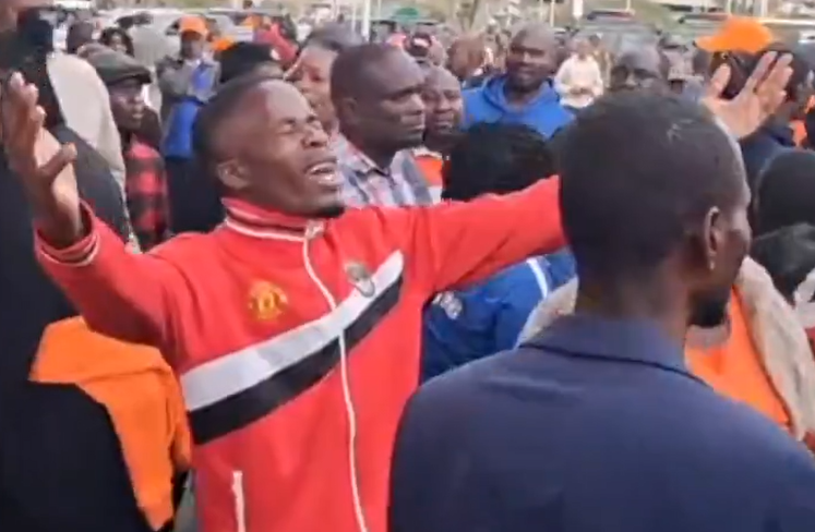 Raila Odinga’s supporters gather at JKIA ahead of his body’s arrival