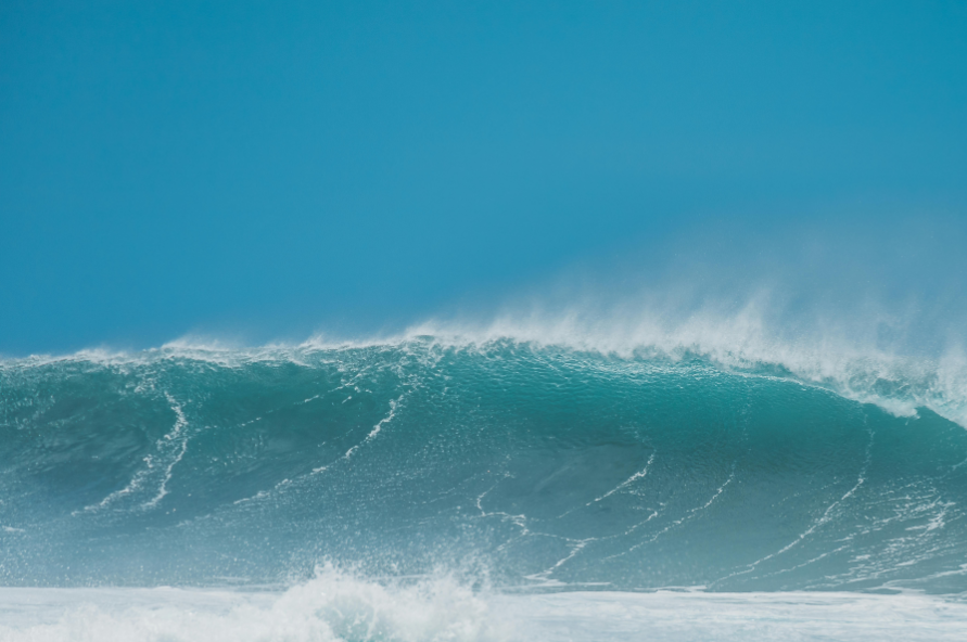 Man drowns after surfboard snaps in wild weather