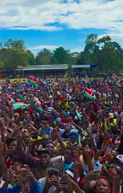 Hundreds of TikTokers at the Njukiri showground in Embu during Mama Gift's fundraiser. PHOTO/Screengrab by K24 Digital of TikTok video by @mcxtian