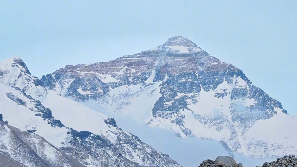 Mt Everest captured from a distance. Image used for illustration purposes. PHOTO/Pexels