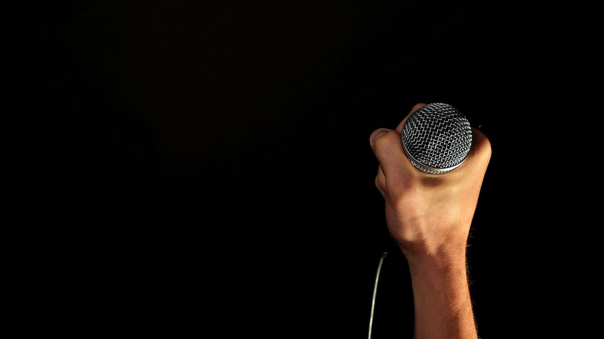 Pop singer who quit entertainment industry to become militant surrenders 