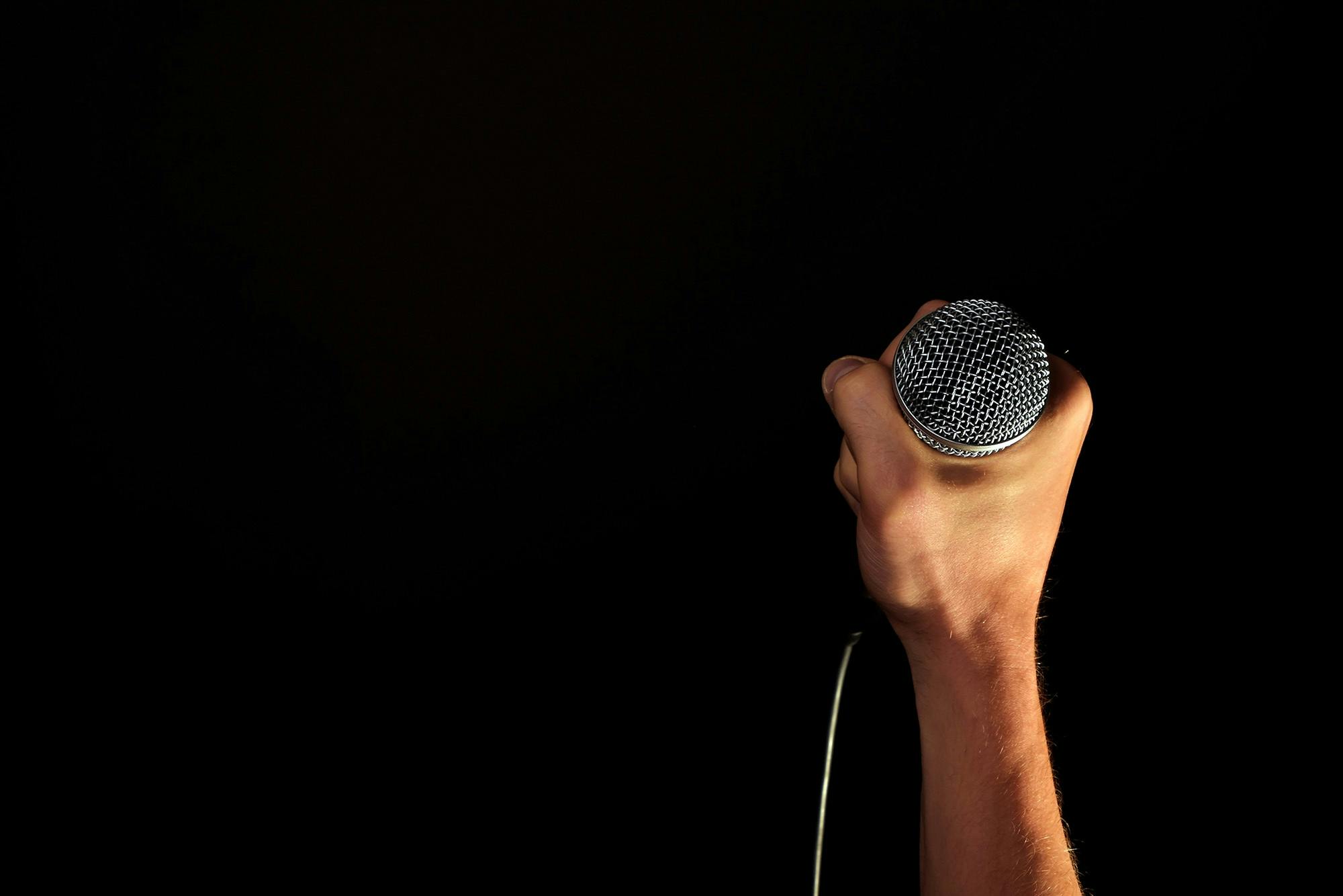 Pop singer who quit entertainment industry to become militant surrenders 