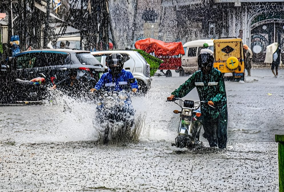 A photo of motorbike navigating via heavy rains. PHOTO/Pexels