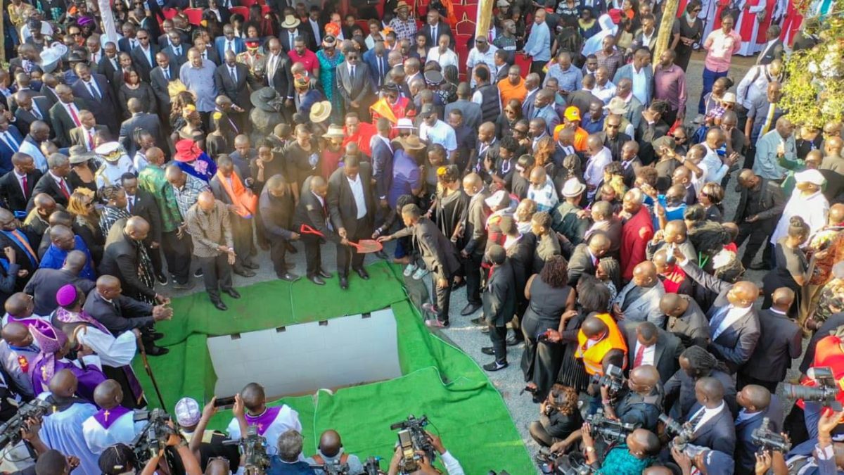 Crowd gather at the late Raila Odinga's grave on Sunday, October 19, 2025. PHOTO/https://www.facebook.com/williamsamoei