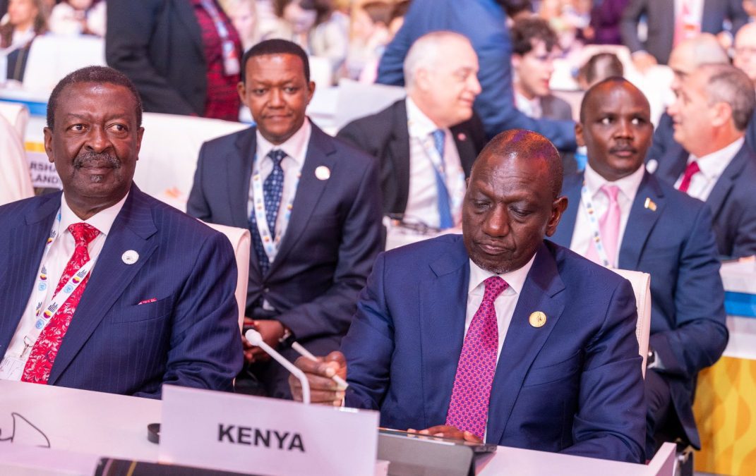 Prime CS Musalia Mudavadi and President William Ruto follows an event in Qatar. PHOTO/https://www.facebook.com/williamsamoei