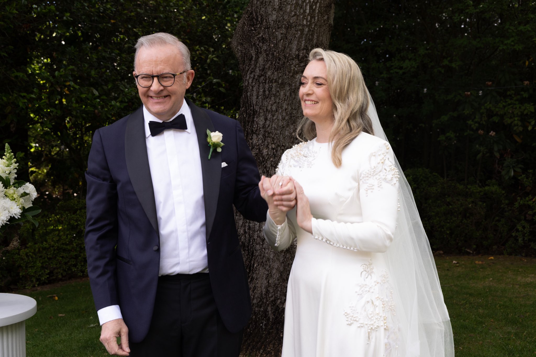 Australian prime minister becomes first to wed in office