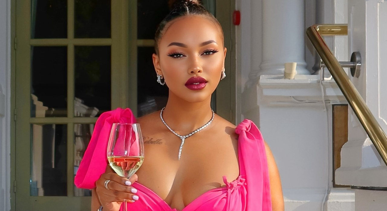 Huddah urges Kenyans to buy land now or regret in 5 years