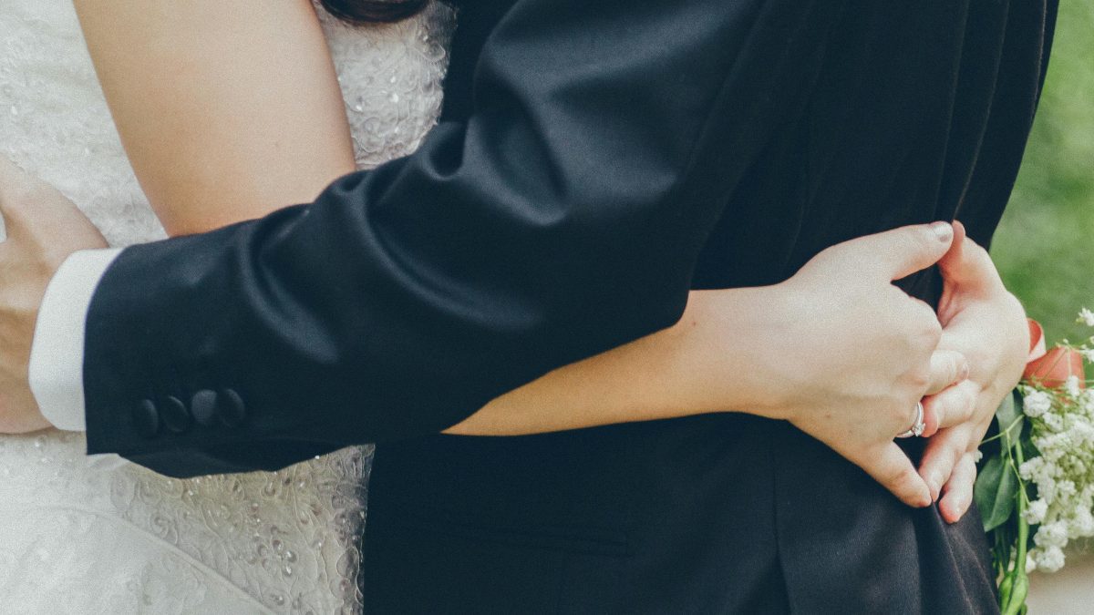 5 ways to survive a Kenyan wedding without being dragged into contributions