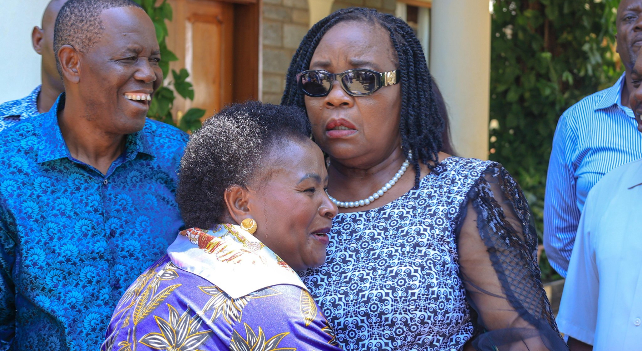 Wavinya Ndeti breaks silence after awkward hug moment with Ida Odinga