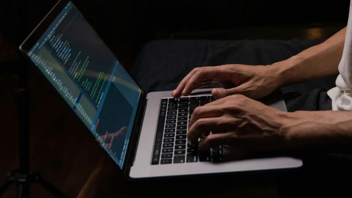 Top online jobs for Kenyans you can do from home