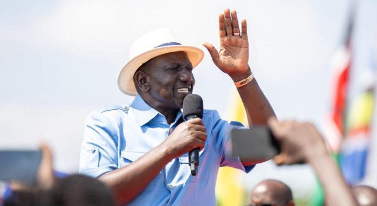 President William Ruto addresses residents during the groundbreaking ceremony for the Archers Post Affordable Housing Project in Samburu County on Sunday, November 9, 2025.PHOTO/https://www.facebook.com/share/1PWfyP7nyT/
