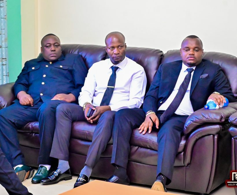 Pastor Kanyari with others waiting to collect Betty body. PHOTO/Family and friends of the late Betty Bayo at the KU referral mortuary. PHOTO/https://www.facebook.com/KaranguMurayaMc