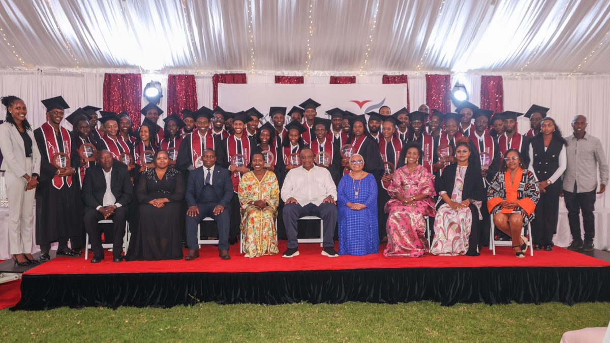 Uhuru urges Kenyatta Trust graduates to lead with integrity and justice