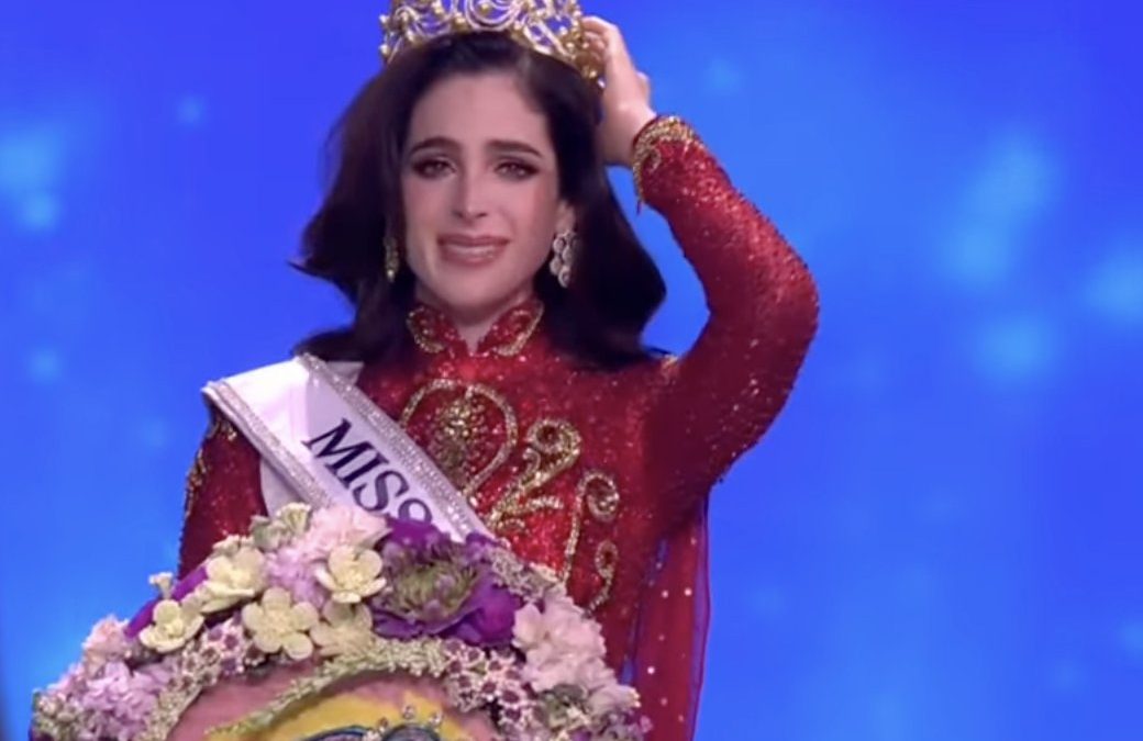 Mexico’s Fatima Bosch, who walked out on organisers, crowned Miss Universe