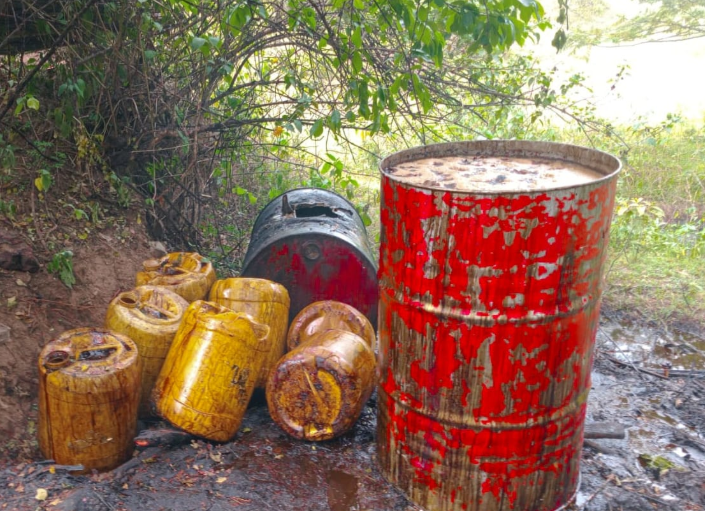Person of interest arrested as police seize 500 litres of Kangara in Kendu Bay