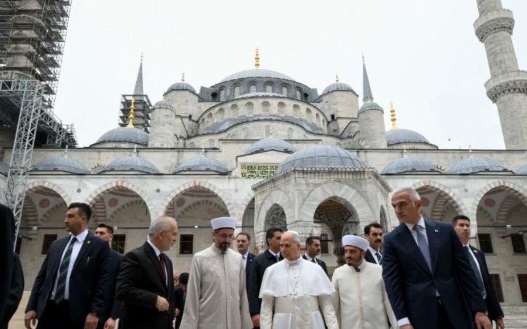 Pope Leo XIV makes his first visit to mosque since his election
