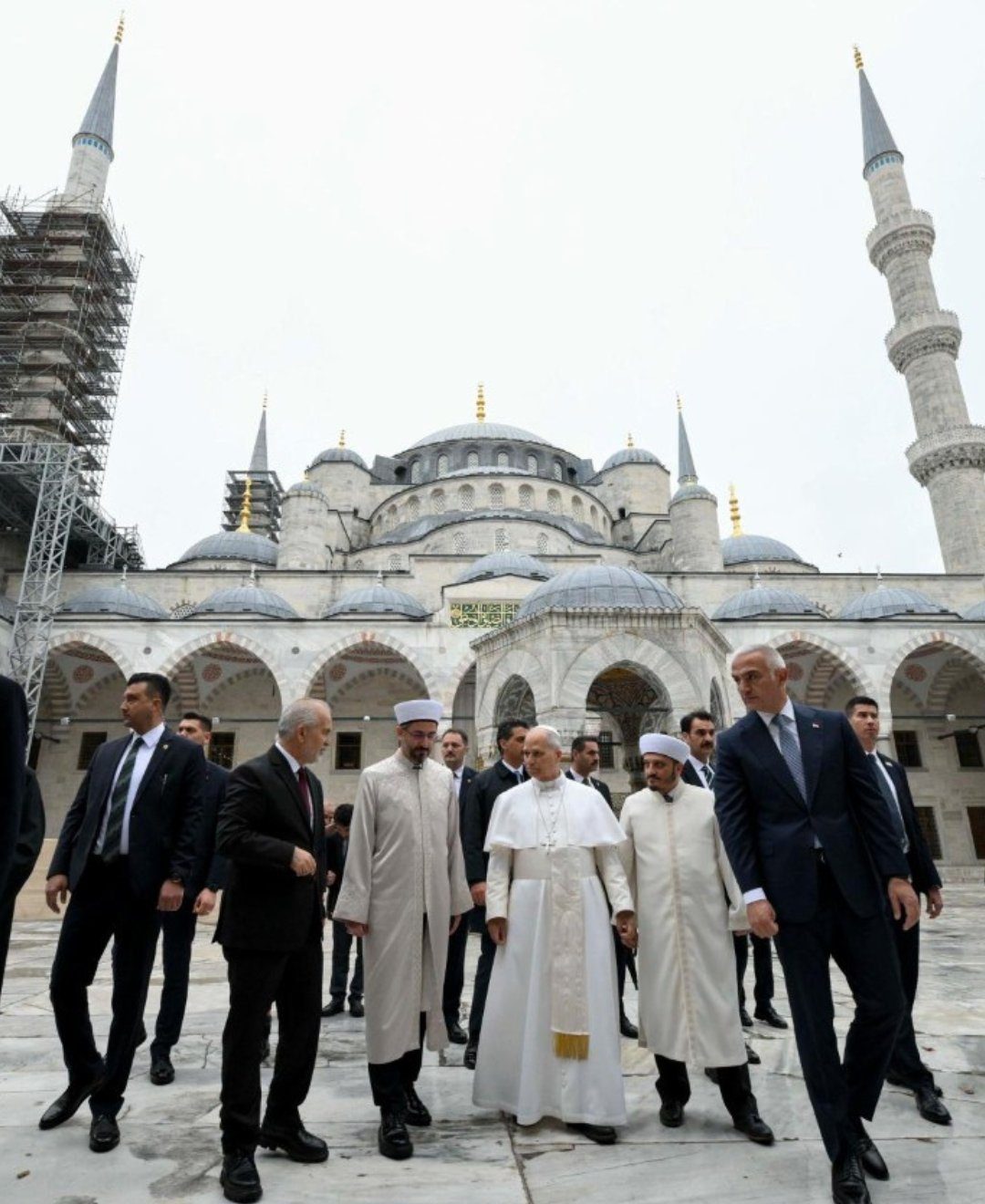 Pope Leo XIV makes his first visit to mosque since his election