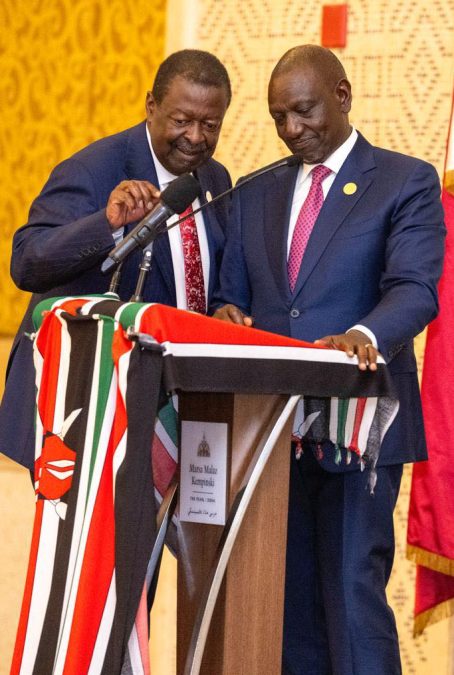 President William Ruto listens to Prime CS Musalia Mudavadi during a speech in Doha, Qatar on November 4, 2025. PHOTO/https://www.facebook.com/williamsamoei