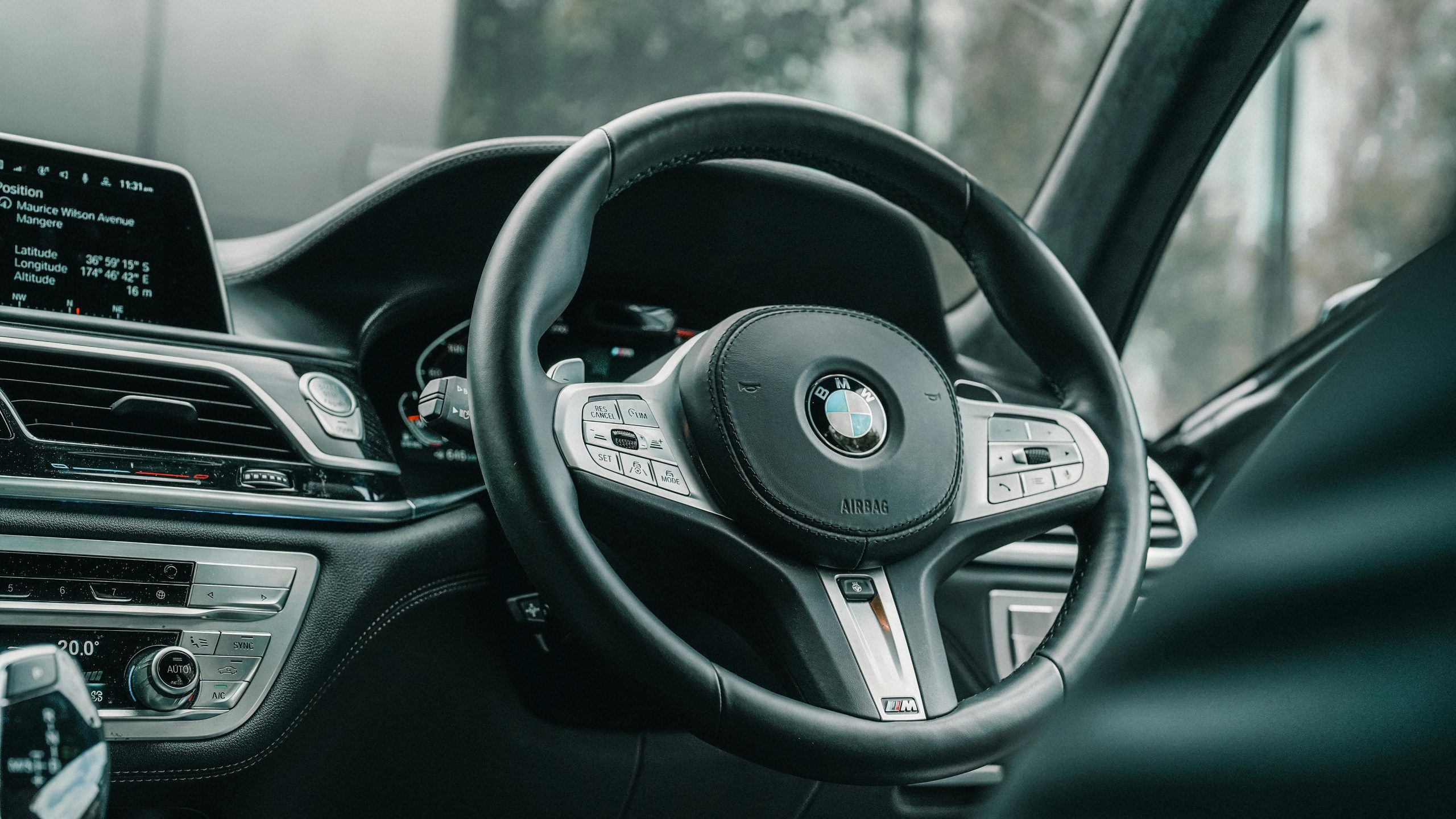 How to avoid being conned when buying used car