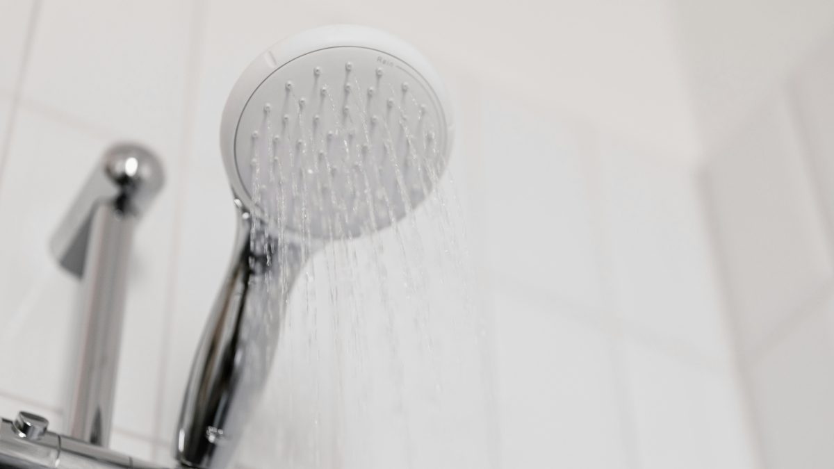 Research shows cold water could help you burn fat and lose weight