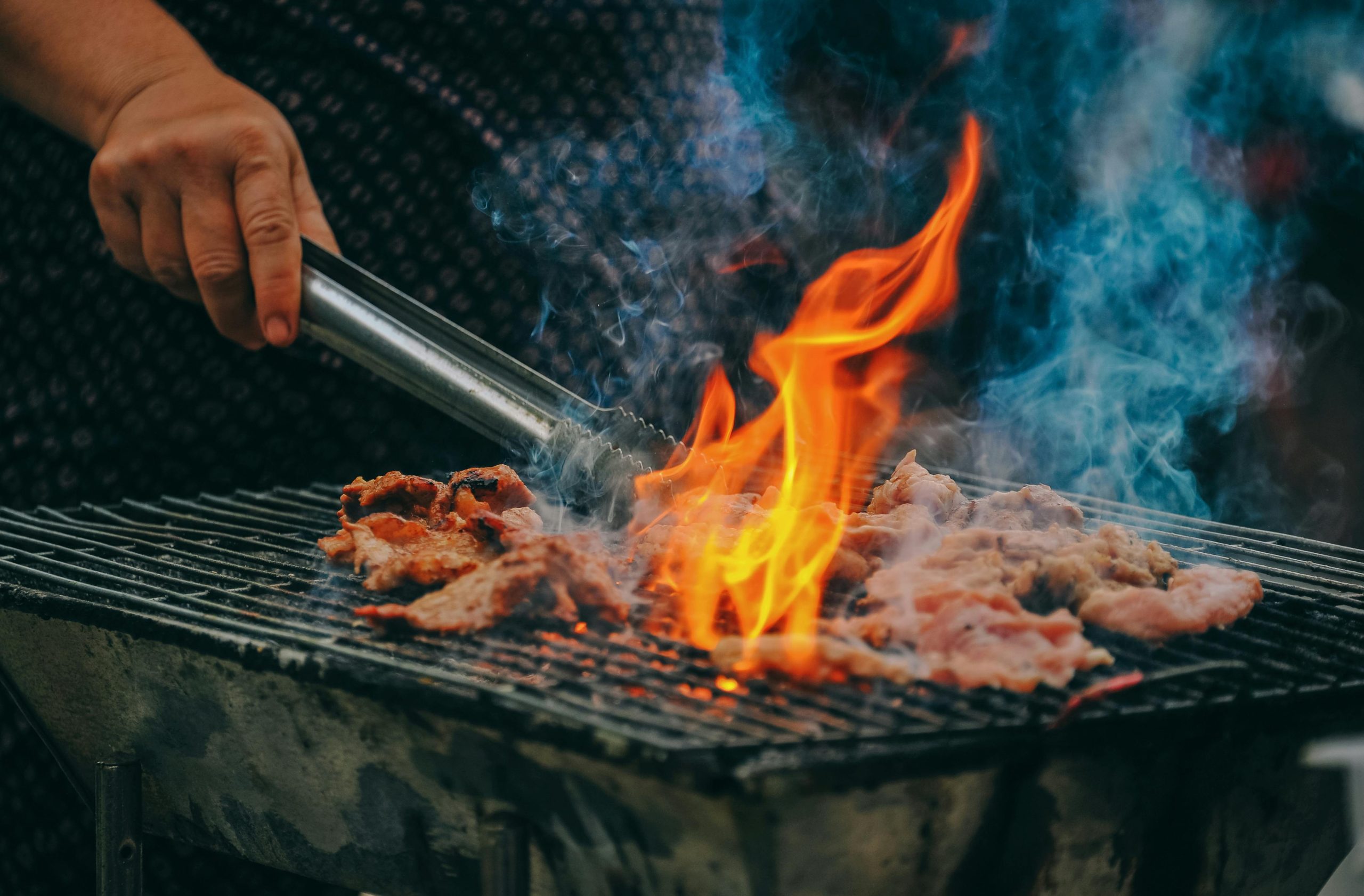 Don’t let food poisoning ruin your holidays: Easy tips for safe and healthy eating