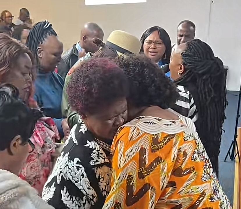 Reverend Ruth Wamuyu prays for Betty Bayo’s mum in emotional US service