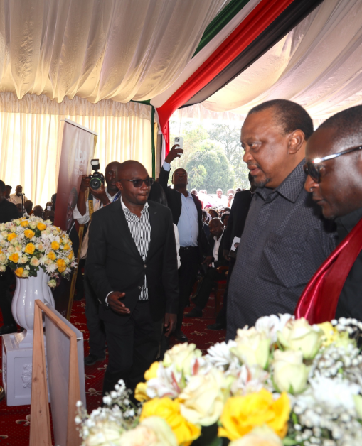 Retired President Uhuru Kenyatta arriving at Cyrus Jirongo’s burial ceremony on Tuesday, December 30, 2025. PHOTO/@4thPresidentKE/X
