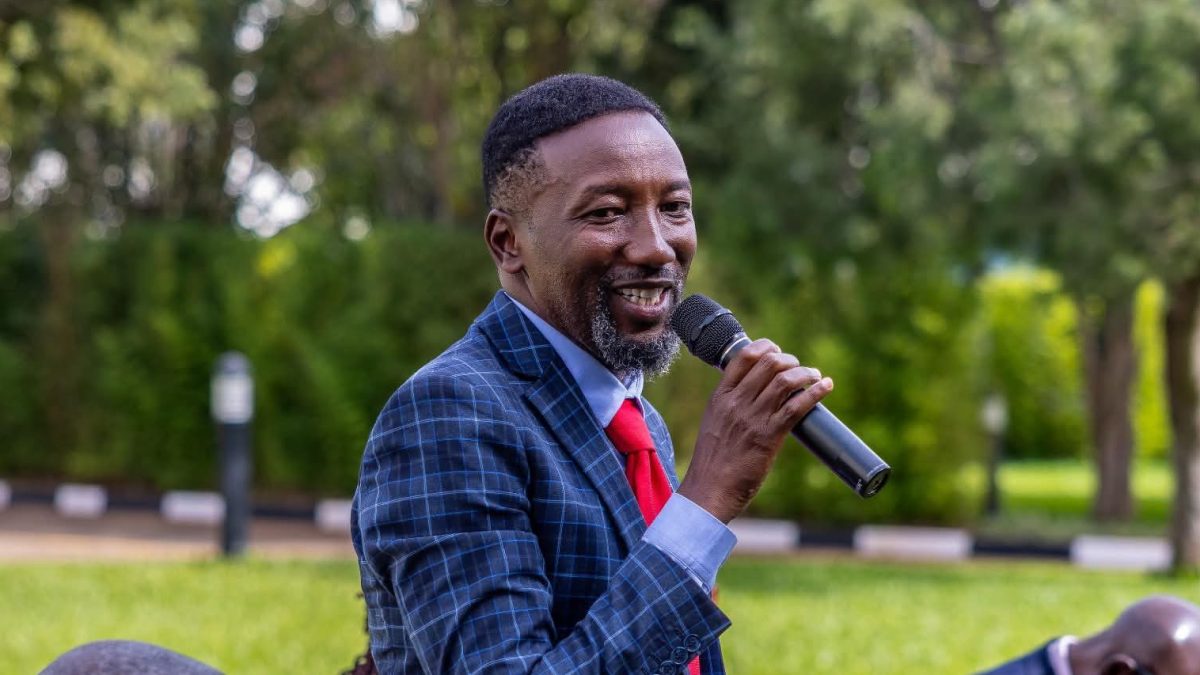 Mbeere North MP Leonard Wamuthende speaks during a meeting in Karen. PHOTO/https://www.facebook.com/TeamLeo2017