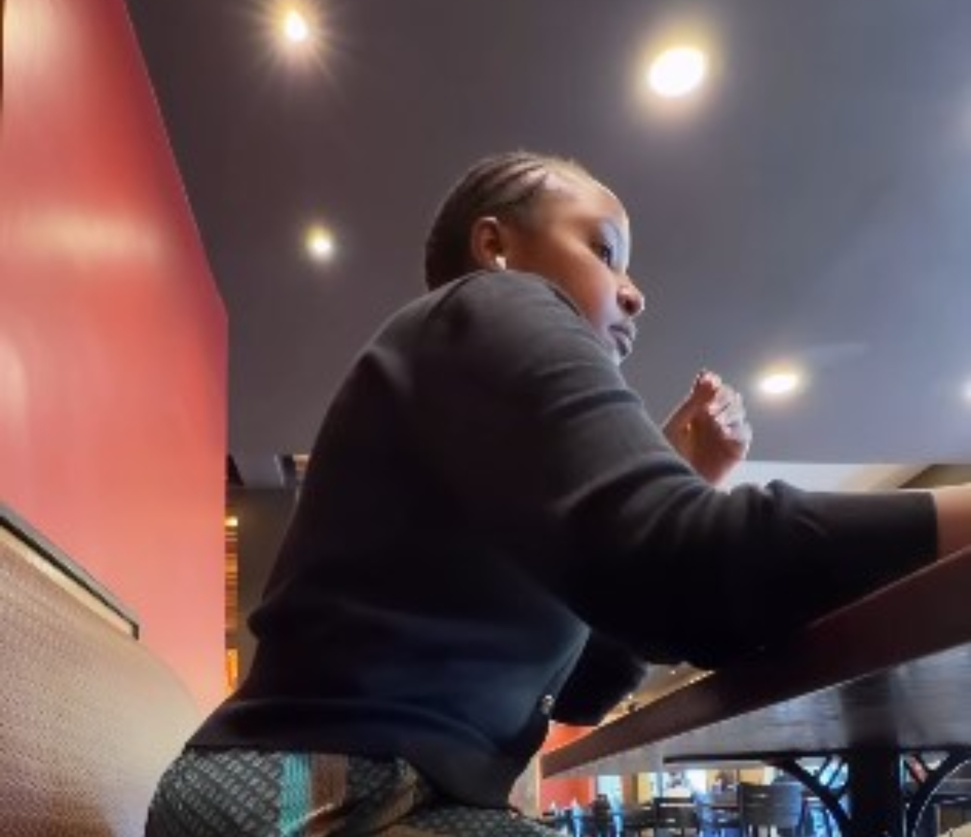 Lydia Wanjiru shows how she sits 5 weeks after BBL surgery