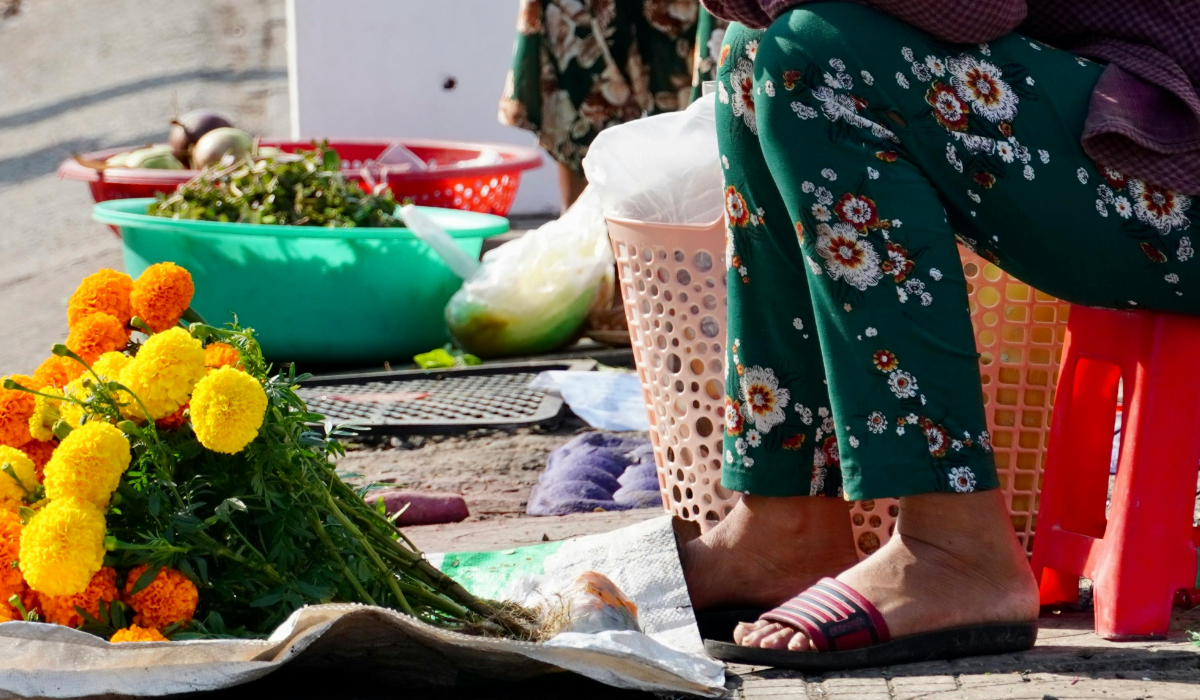 How to politely say no to hawkers without feeling guilty