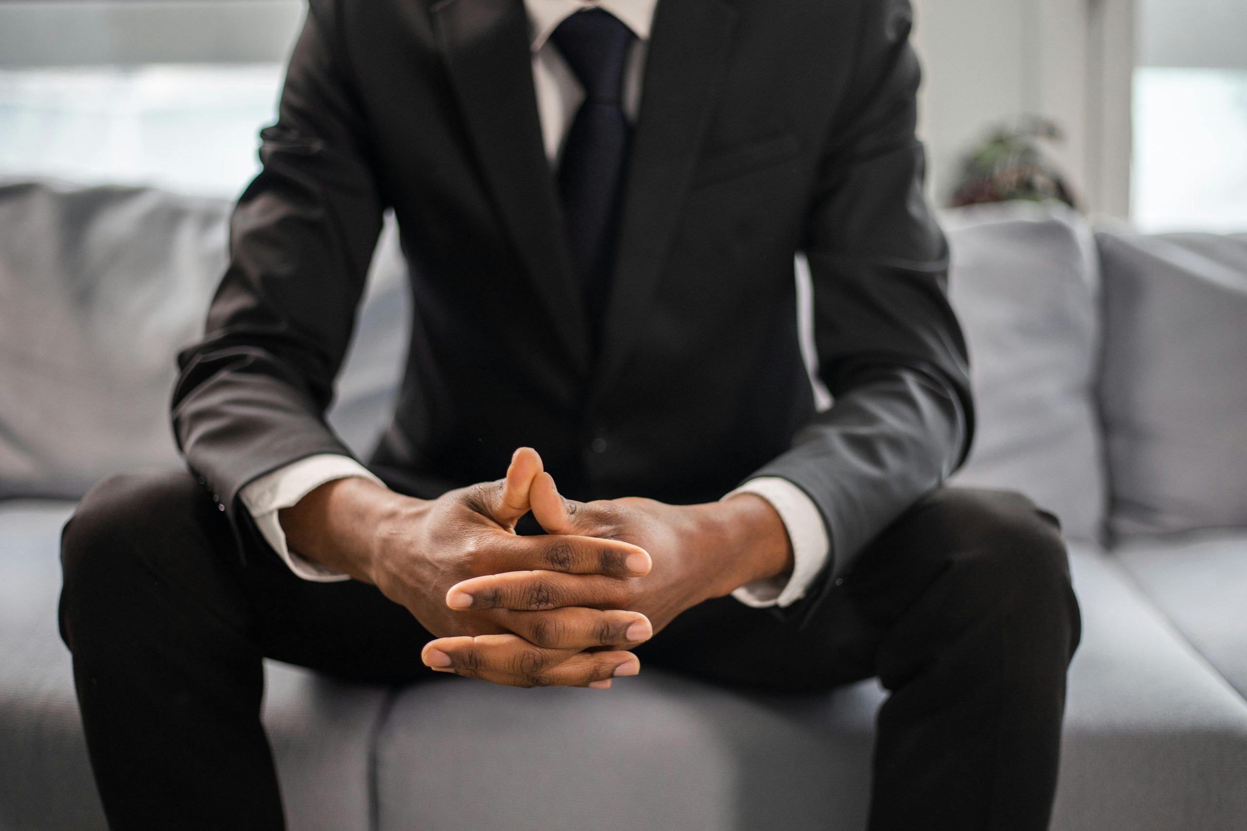 5 reasons why modern men should get their nails done every month